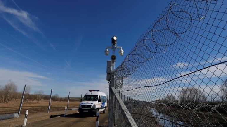 Hungary builds new high-tech border fence capable of electrocuting migrants