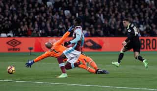 Hazard inspires Chelsea to victory at West Ham