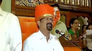 Shiv Sena's Vishwanath Mahadeshwar elected Mumbai Mayor with BJP support