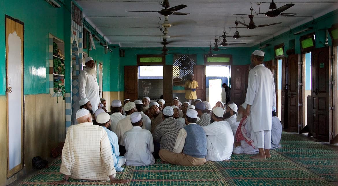 Uttar Pradesh election: Whom will the Muslim community vote for? Uttar Pradesh election: Whom will the Muslim community vote for?