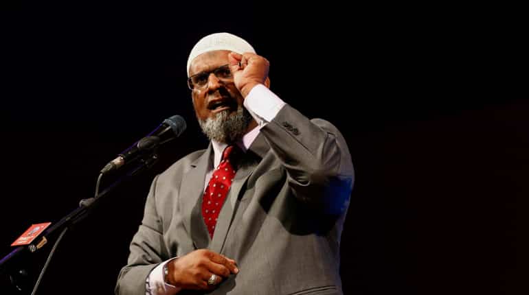 Fugitive Islamic preacher Zakir Naik meets Pak PM, to hold lectures, interactions across country Fugitive Islamic preacher Zakir Naik meets Pak PM, to hold lectures, interactions across country
