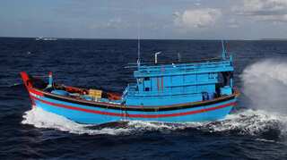 Nine migrants die as boat sinks off Turkey: Coastguard