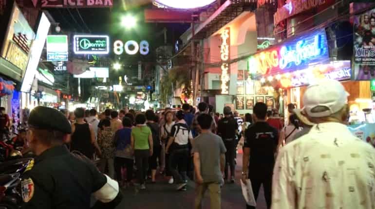 Sex in Thai city frustrates junta