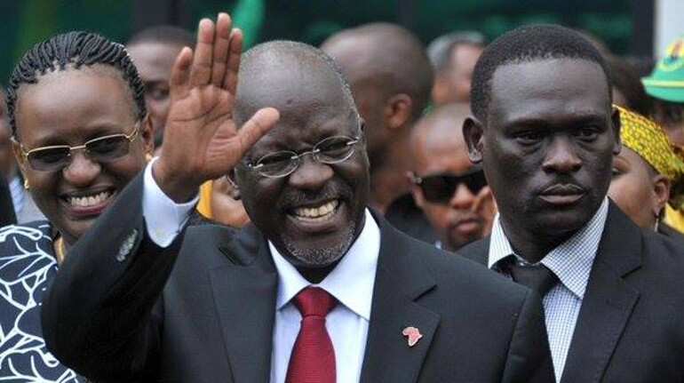 Tanzanian rapper held for 'insulting president' in song