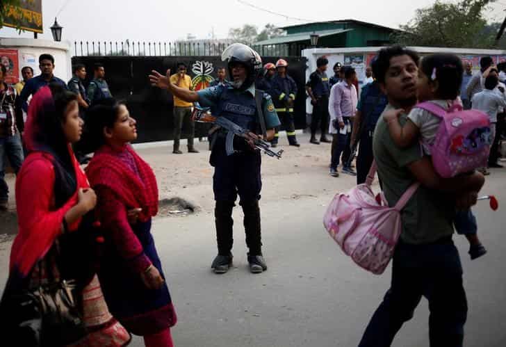 Top Bangladesh army officer dies from IS-claimed blast