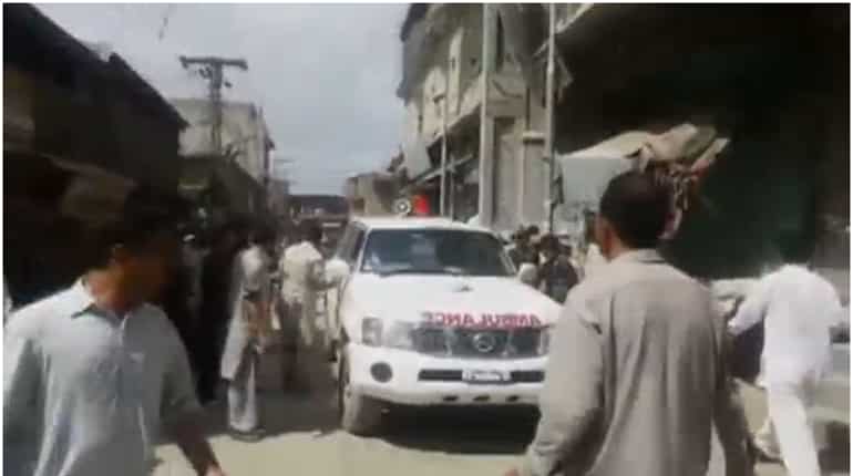 22 killed, dozens wounded as blast rocks Pakistan's northwest tribal region 22 killed, dozens wounded as blast rocks Pakistan's northwest tribal region