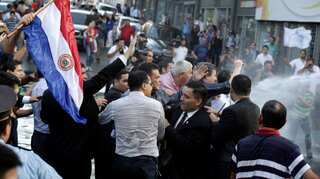 Protesters set Paraguay Congress on fire
