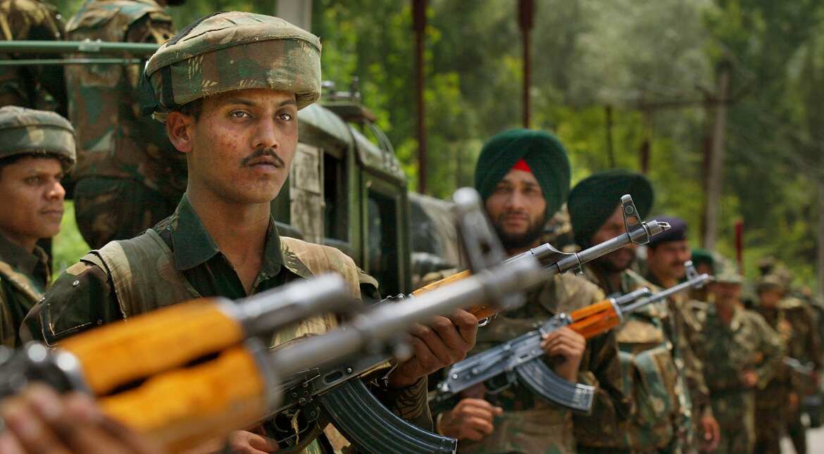 Three soldiers injured after militants attack Indian Army convoy in Kashmir: Reports Three soldiers injured after militants attack Indian Army convoy in Kashmir: Reports