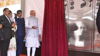 Chief minister Mehbooba Mufti thanks PM Modi for supporting J&K govt during 'troubled times'