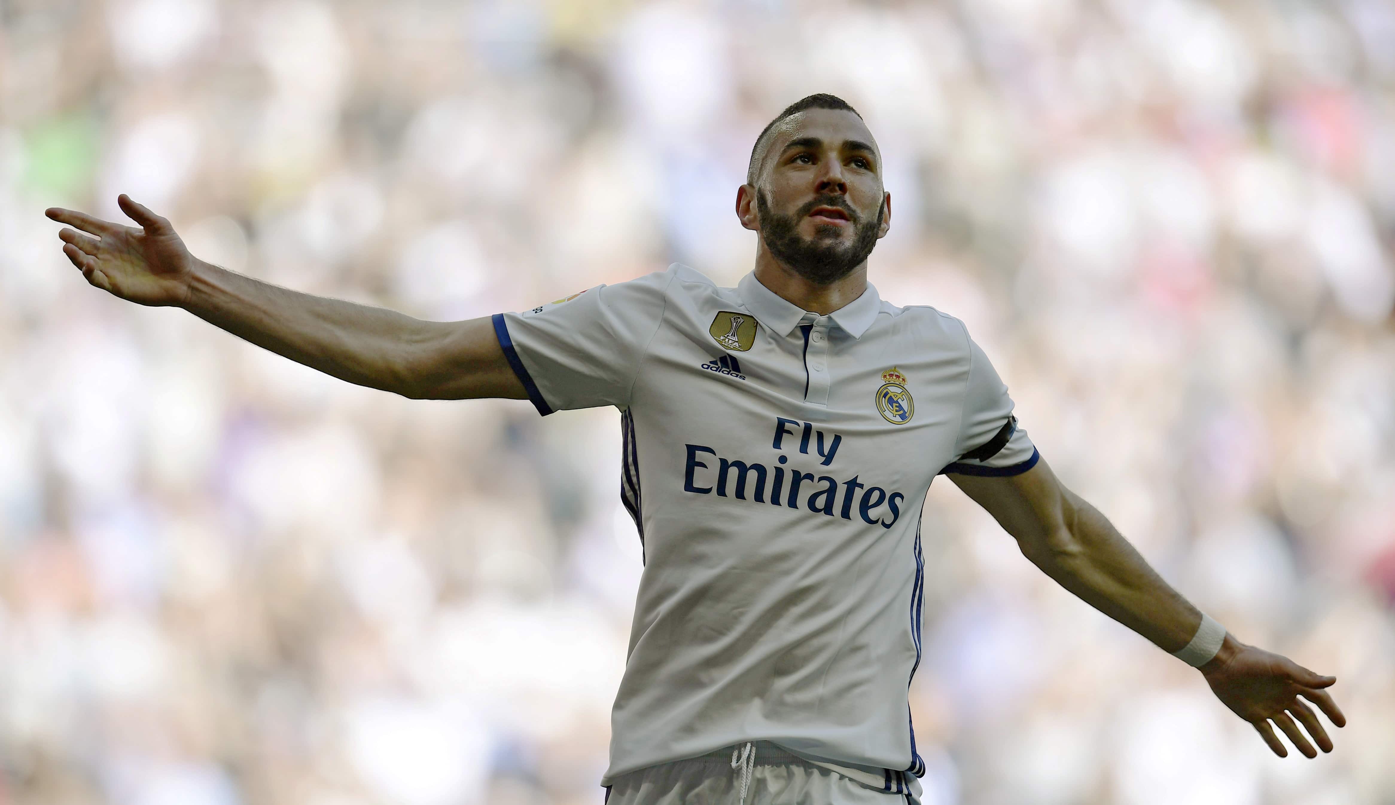 Real Madrid win against Alaves to stretch La Liga lead Real Madrid win against Alaves to stretch La Liga lead