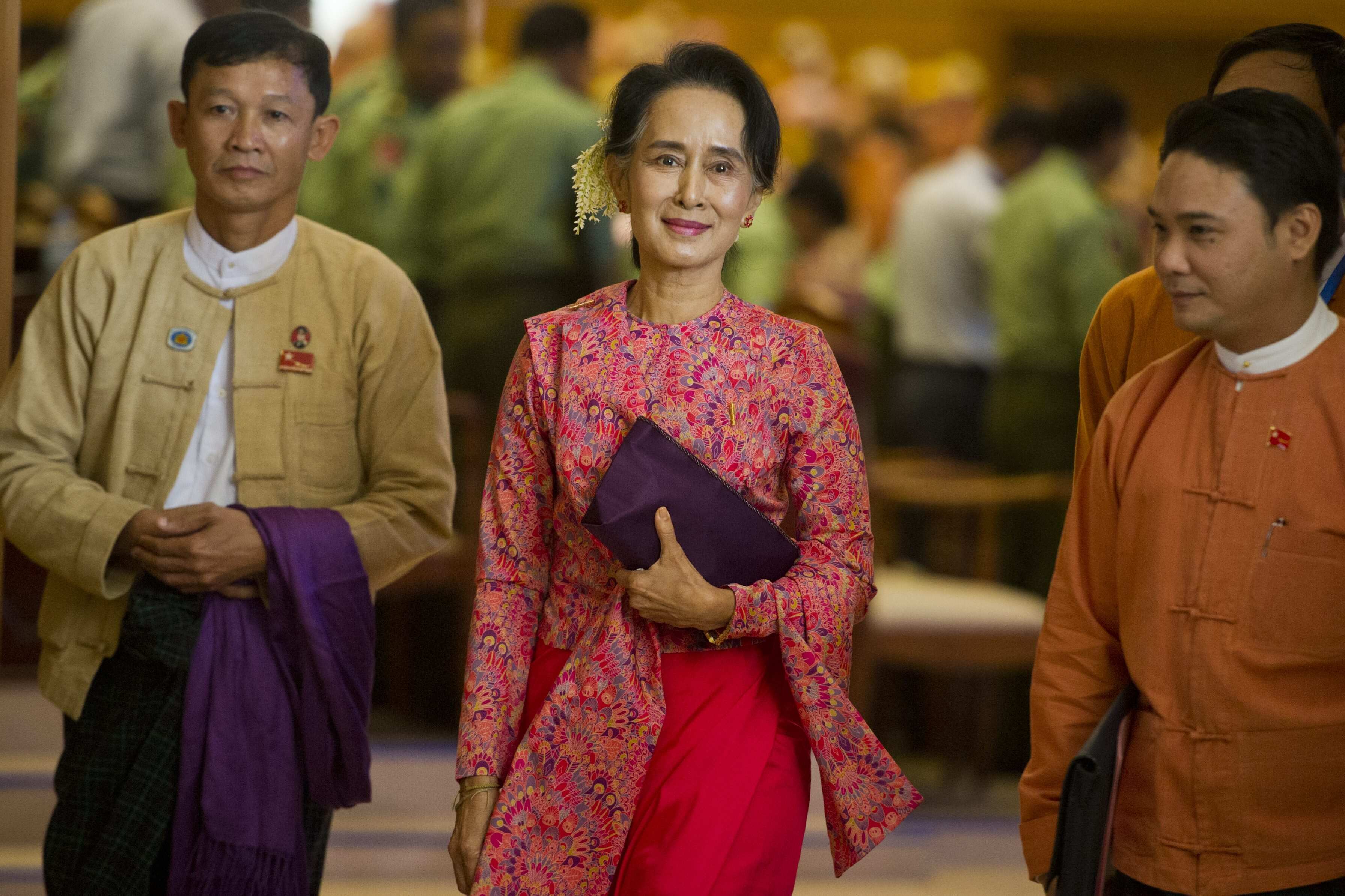 Suu Kyi denies ethnic cleansing of Myanmar's Rohingya Muslims