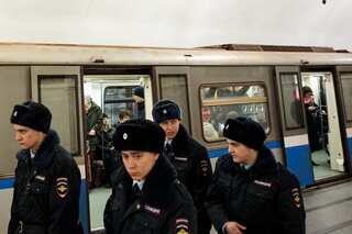 Eight detained for suspected involvement in Russia metro bombing