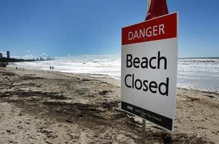 Family sees shark kill teen daughter