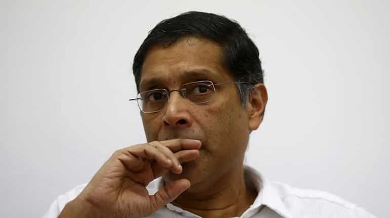 Major action on H1-B visa cause for worry, will impact exports: Chief Economic Adviser