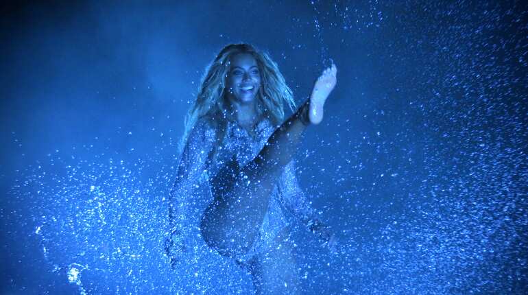 Streaming services lead the way as global music sales grow robustly