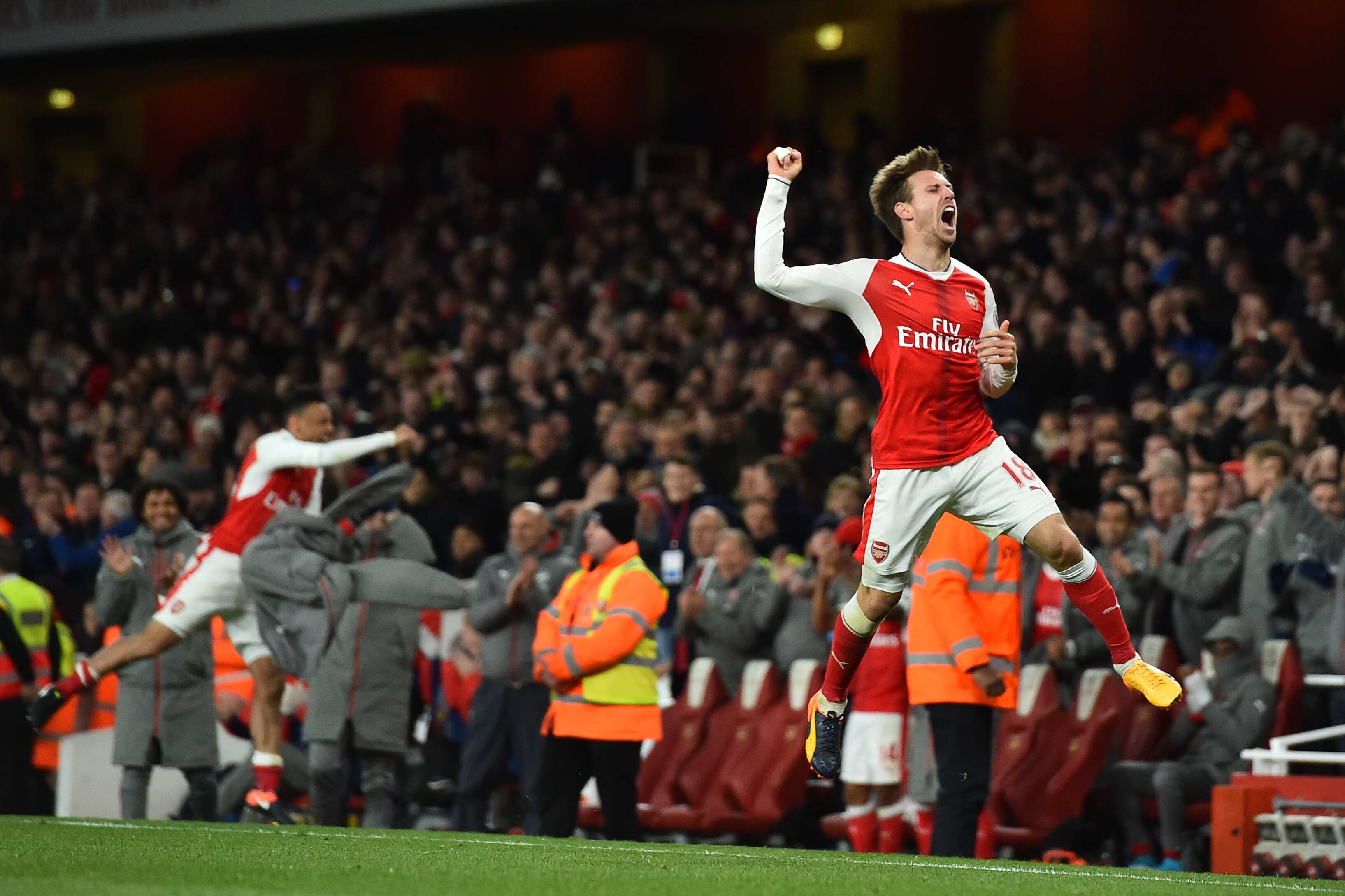 Premier League: Tottenham, Arsenal win by solitary goals Premier League: Tottenham, Arsenal win by solitary goals