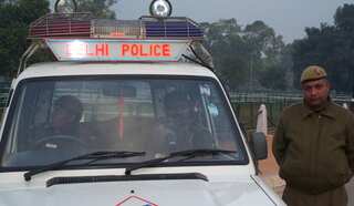 Facebook, Delhi police and Mumbai police save a 'suicidal man'