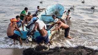 Pakistan arrests 29 Indian fishermen for allegedly trespassing waters