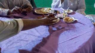 UP: Man calls off wedding as meat wasn't served in function