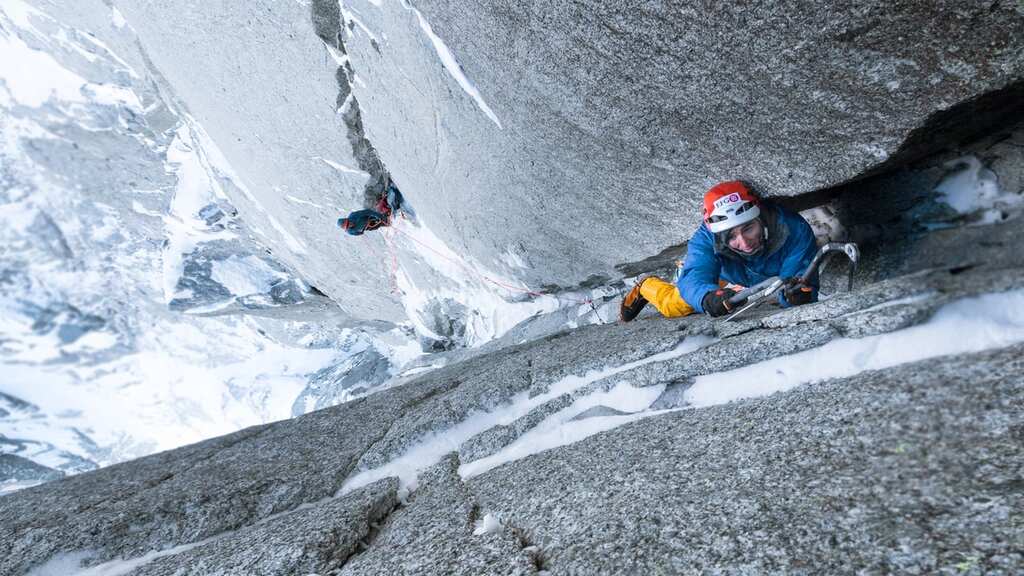 Feted mountaineer Ueli Steck dies on Everest