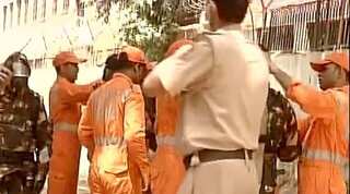 Delhi gas leak: India appoints top doctors to tackle threat