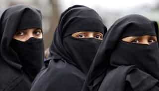 SC asks Muslim law board if women can be given option of saying 'no' to triple talaq