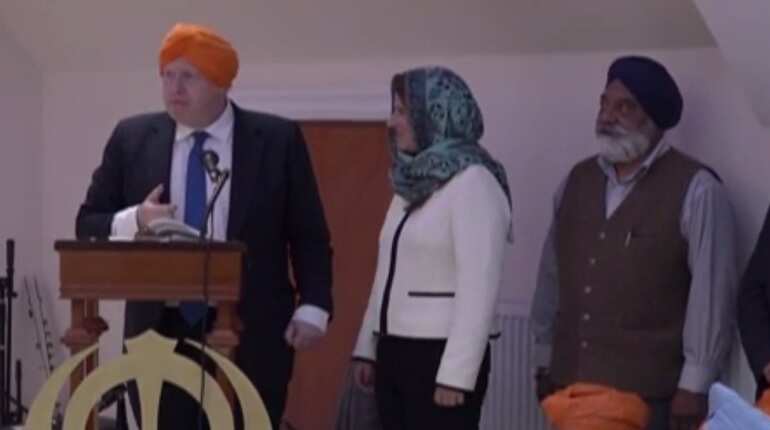 Boris Johnson's mention of alcohol in Sikh temple raises hackles