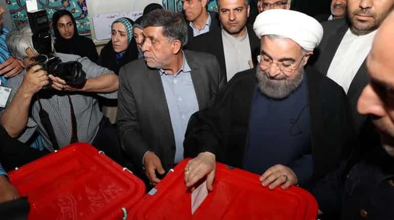 Rouhani sworn in as Iran President, warns US over violating nuclear deal