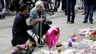 Police probe Manchester attack 'network', 13 detained after 2 more arrested