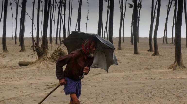 Cyclone Mora claims two lives, damages 20,000 houses in Bangladesh