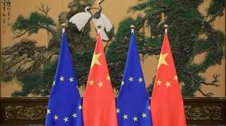 EU, China seek tighter bond to face Trump