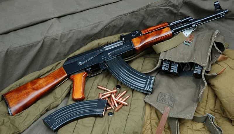 US starts arming Kurdish fighters to battle IS militants