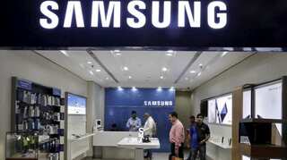 Samsung to double mobile phone capacity at main Indian factory