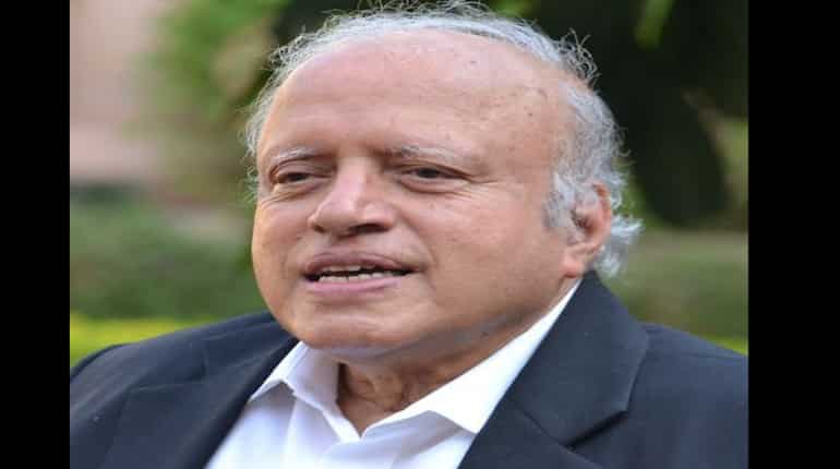 Father of Indian Green Revolution weighs in on farmers protest debate, says 'farmers dissatisfied with procurement price & unable to repay loans'