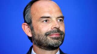 French government resigns ahead of cabinet reshuffle