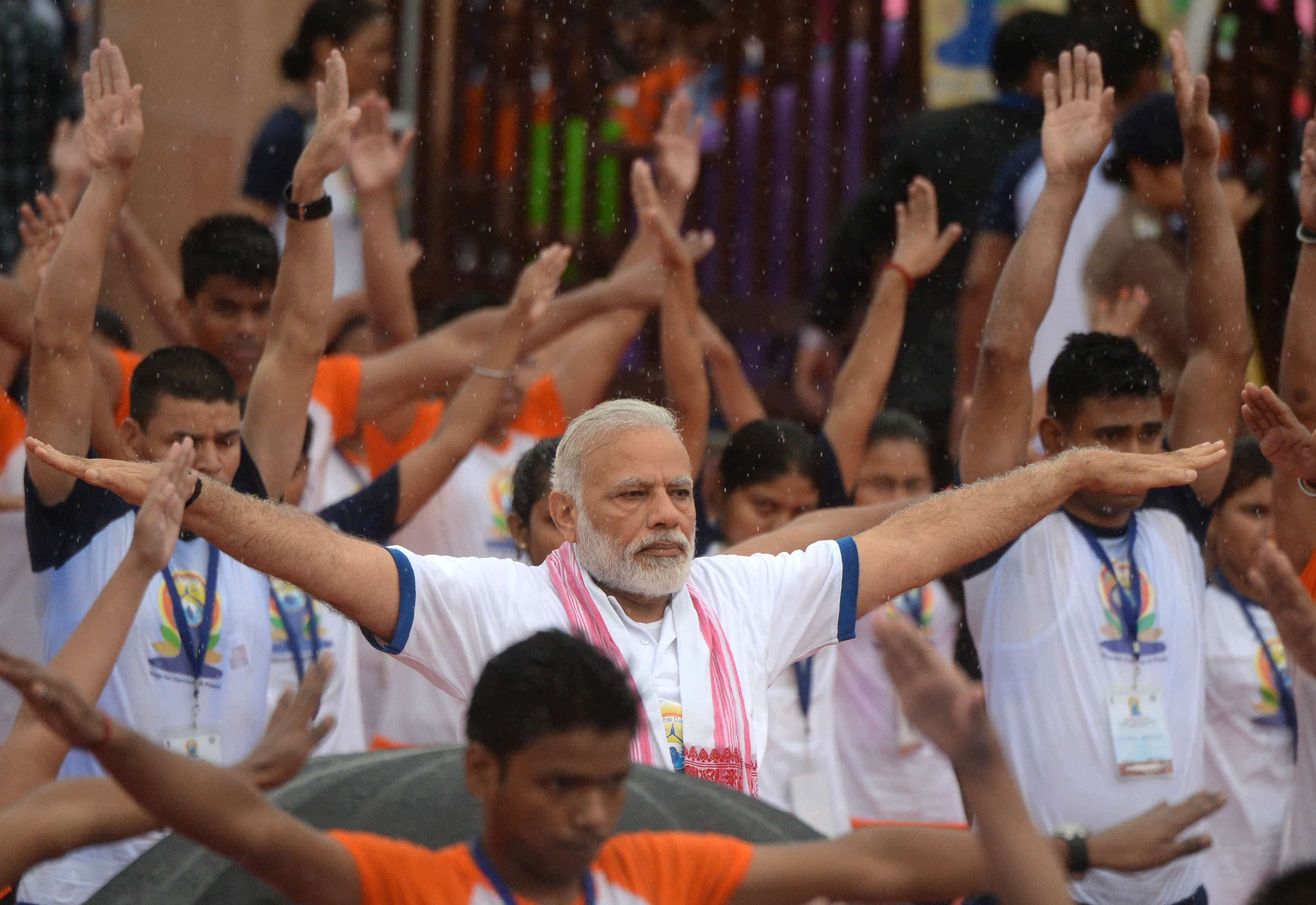 International Yoga Day: Modi kicks off global event, Pakistan joins in International Yoga Day: Modi kicks off global event, Pakistan joins in