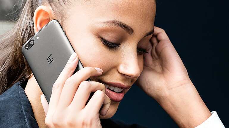 Cellphone causing horns to grow on young people's skulls? Old research gives rise to new debate