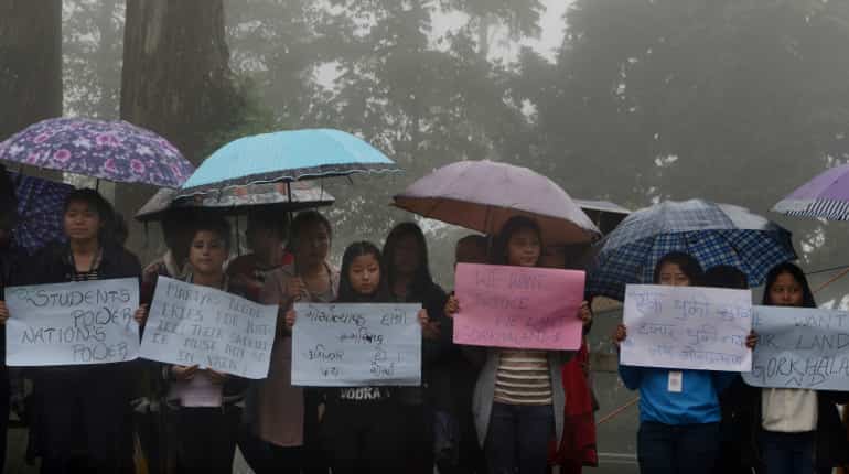 Darjeeling unrest: Evacuate students in 48 hours, GJM orders schools Darjeeling unrest: Evacuate students in 48 hours, GJM orders schools
