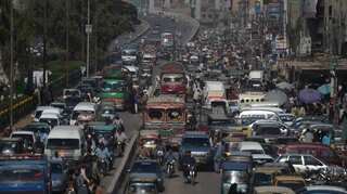 Pakistani citizens gasp for clean air