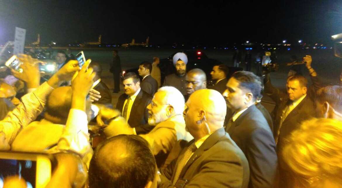 Modi in US: Cheering Indians greet Indian PM with 'Bharat Mata Ki Jai'