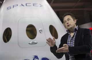 SpaceX plans expansion of rocket refurbishing facilities in Florida