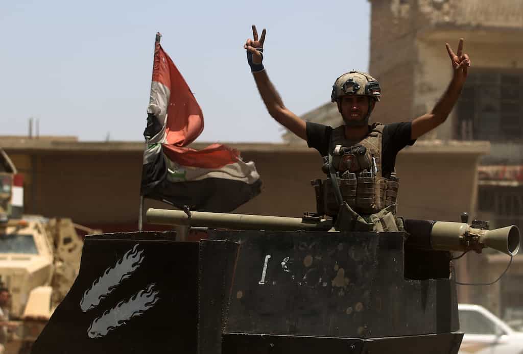 Iraqi forces on verge of retaking Mosul's Old City from IS