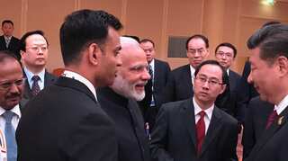 Standoff at home but Modi, Xi trade praises at G-20