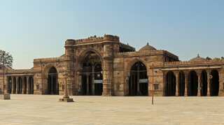 Jama Masjid may have to be closed again due to deteriorating COVID-19 situation in Delhi: Shahi Imam