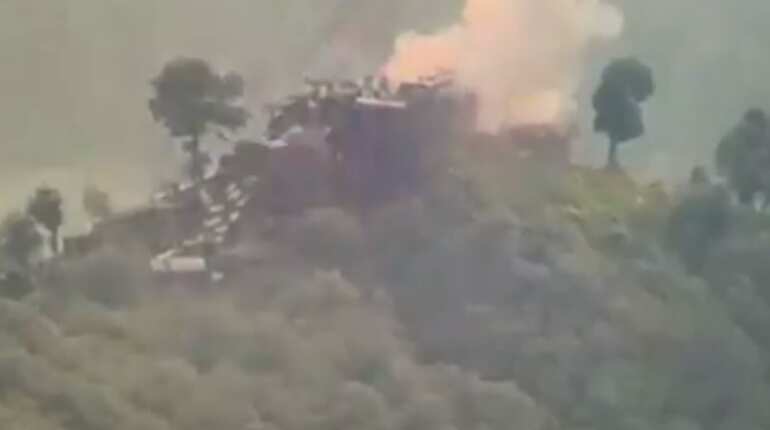 Four Indian soldiers killed, two posts destroyed along LoC, claims Pakistan Army Four Indian soldiers killed, two posts destroyed along LoC, claims Pakistan Army