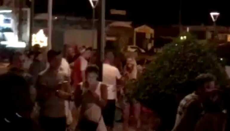 6.7-magnitude earthquake rocks coast off Greece and Turkey: 2 dead, 200 injured 6.7-magnitude earthquake rocks coast off Greece and Turkey: 2 dead, 200 injured