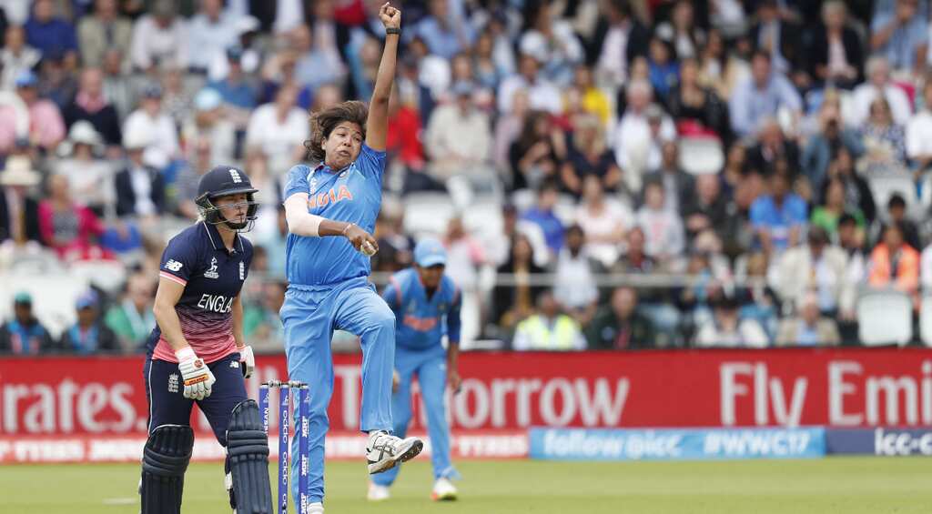 India vs England: Twitter cheers for the Women in Blue
