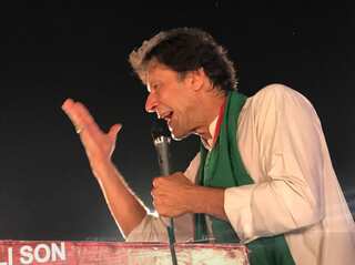 At 'thanksgiving day' rally, Imran Khan thanks Pakistan Supreme Court for verdict against Nawaz Sharif