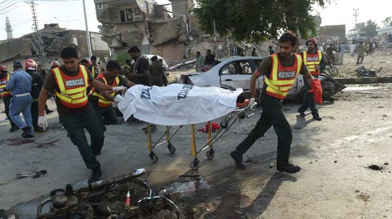 Four Pakistani army personnel killed in suicide attack