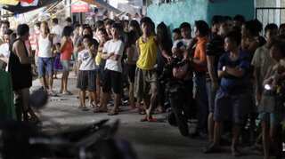 Philippines drugs war escalates, teenager killed